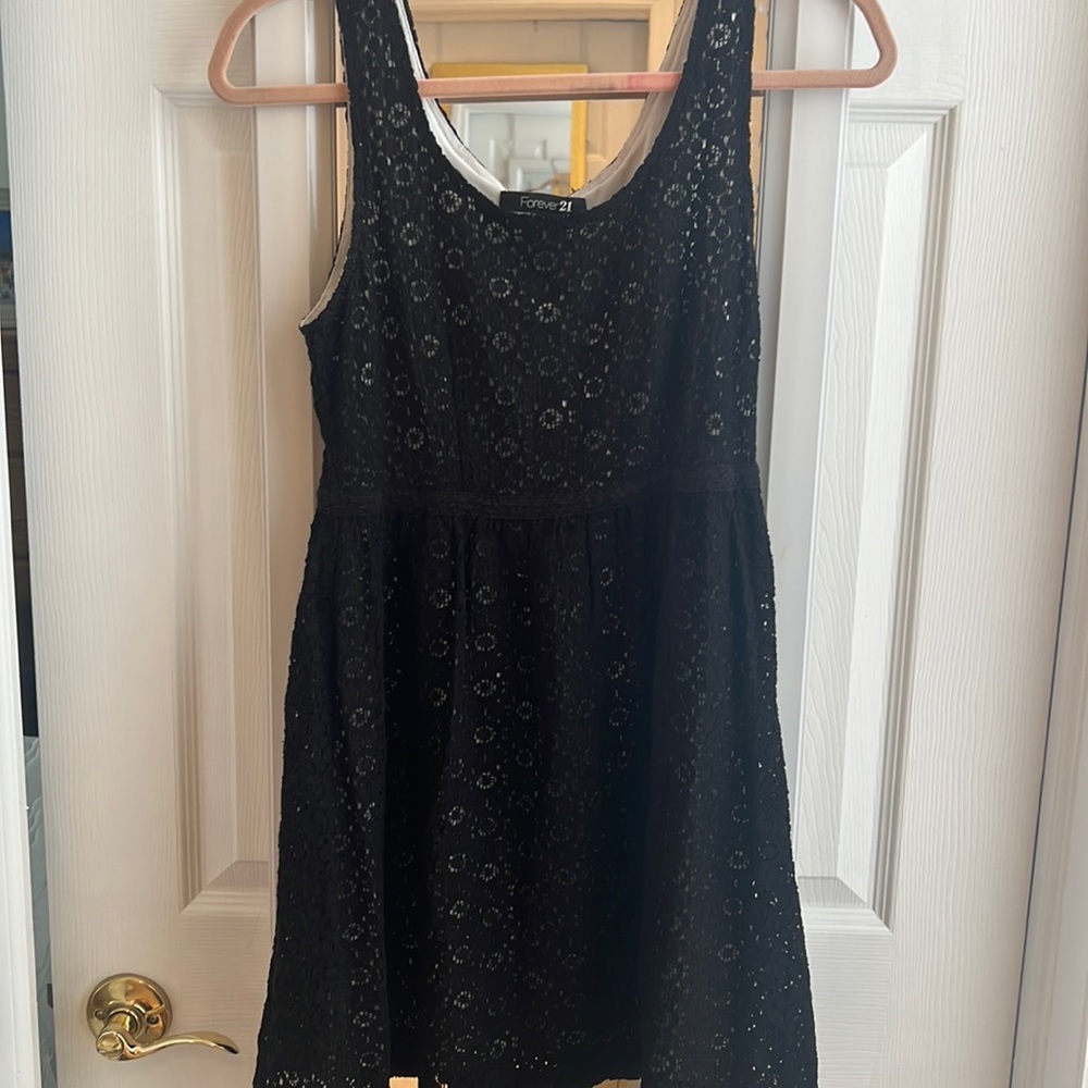 Forever21 black and white lace dress